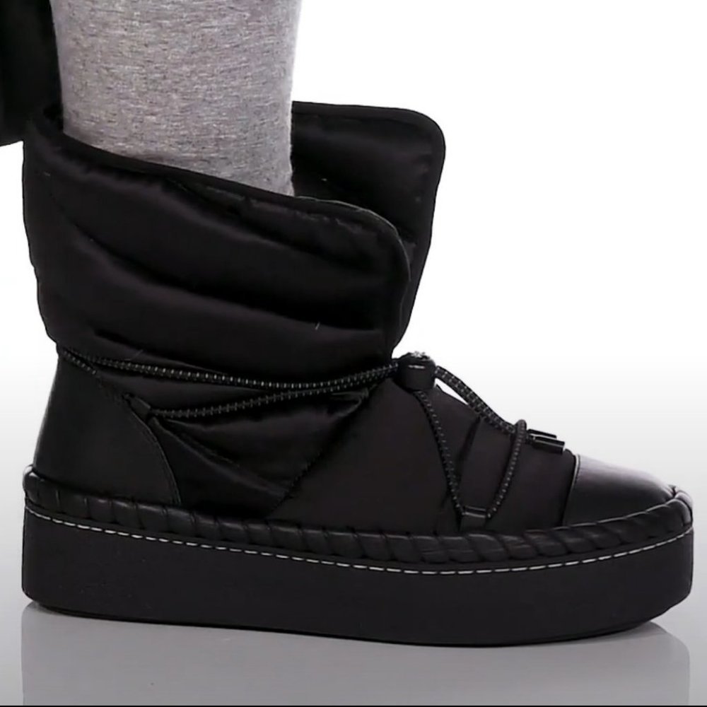 Tory Burch LEATHER TRIM SHEARLING LINING Sleeping Bag Boot BOOTIES - Picture 11 of 11